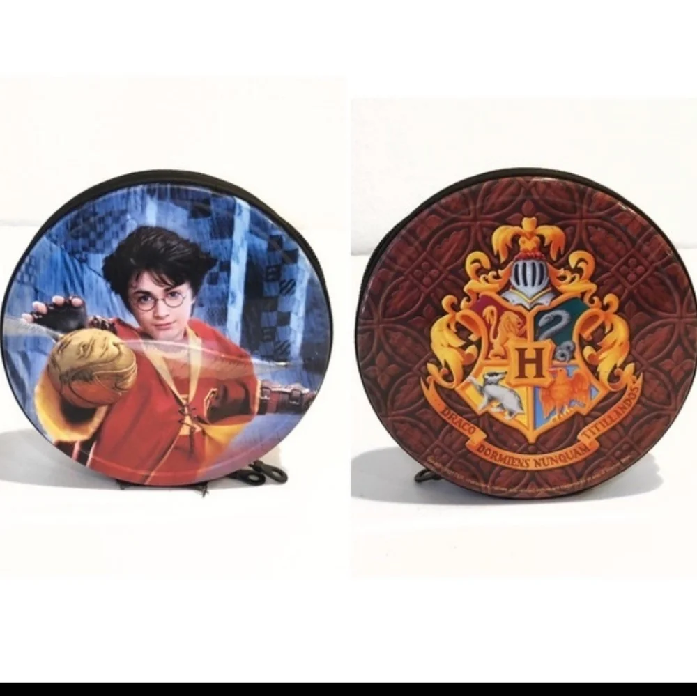 Harry Potter & the Golden Finch & Hogwarts Crest 3D Tin CD Disk Case Y2K Vintage